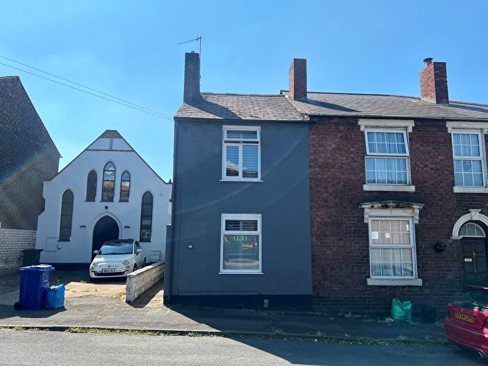 2 Bedroom Semi Detached House For Sale In King William Street, Amblecote, Stourbridge, DY8