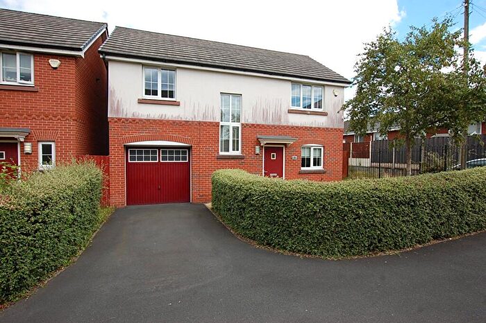 4 Bedroom Detached House For Sale In Oak Close, Chadderton, Oldham, Greater Manchester, OL9