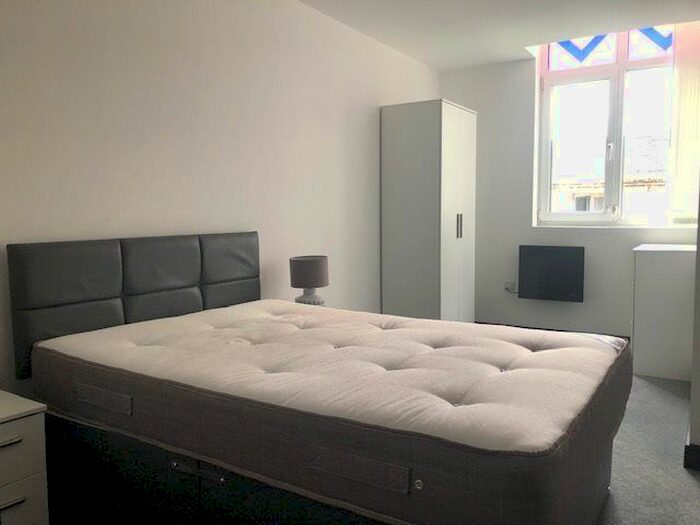 1 Bedroom Flat To Rent In North House, North John St, Liverpool, L2