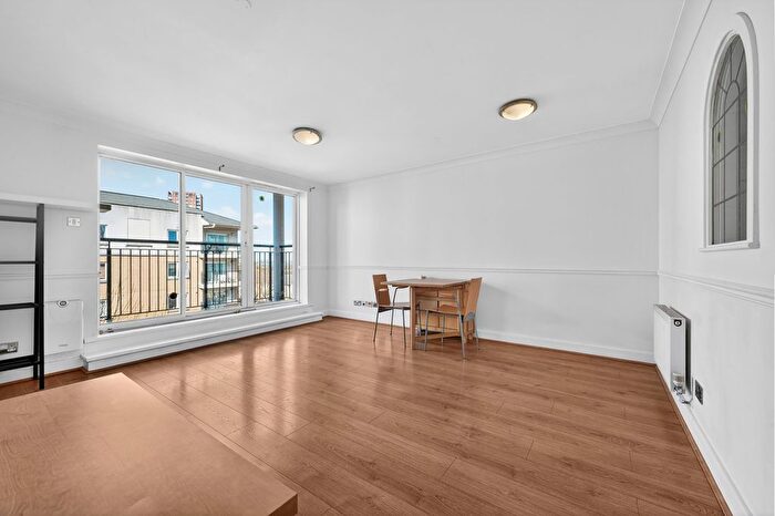 1 Bedroom Flat For Sale In Susan Constant Court, Newport Avenue, E14