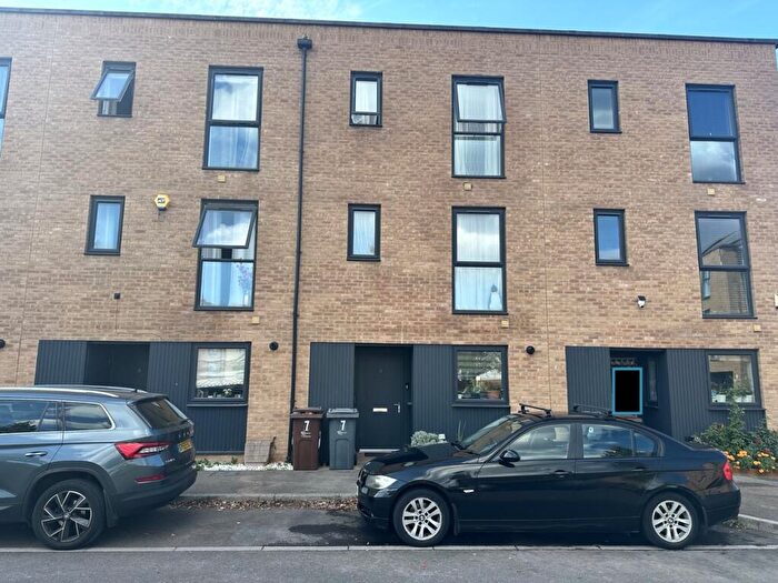 3 Bedroom Terraced House To Rent In Ellis Avenue, Dagenham, Barking And Dagenham, RM8