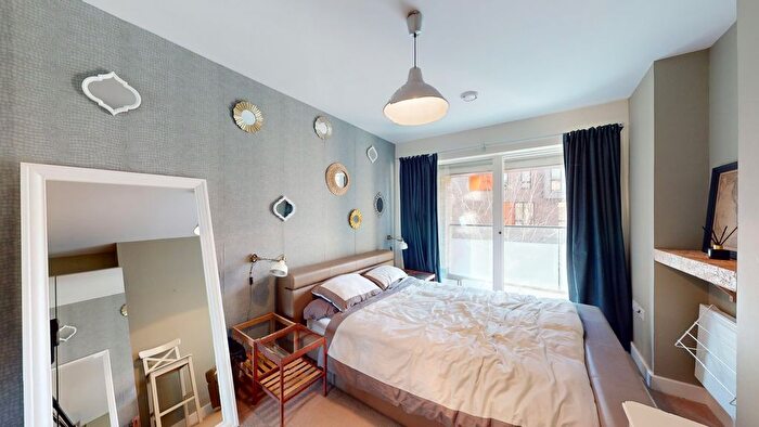 1 Bedroom Flat For Sale In Peartree Way, London, SE10