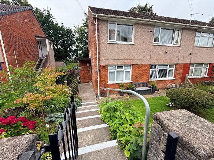 2 Bedroom Flat For Sale In A Llwyncelyn Avenue, Pontarddulais, Abertawe, Swansea, SA4