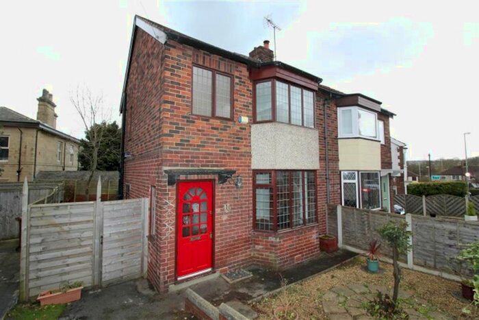 3 Bedroom Semi-Detached House To Rent In Hawthorne Grove, Rodley, LS13