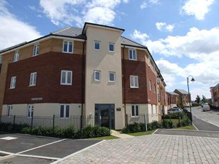 2 Bedroom Flat To Rent In Braymere Road, Peterborough, Cambridgeshire, PE7