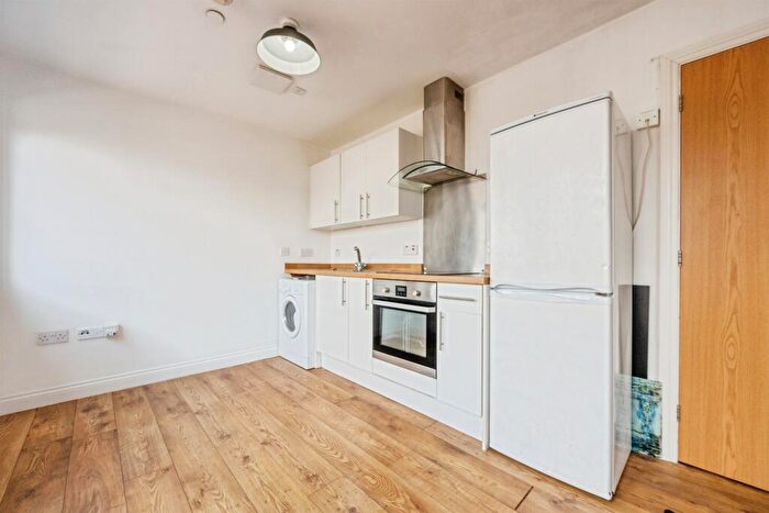 1 Bedroom Apartment For Sale In Great Charles Street Queensway, Birmingham, B3