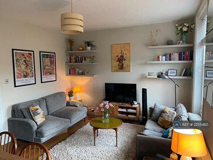 2 Bedroom Maisonette To Rent In Beatrice Road, London, N4