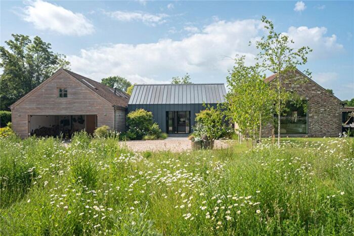 4 Bedroom Detached House For Sale In Two Mile Ash, Horsham, RH13