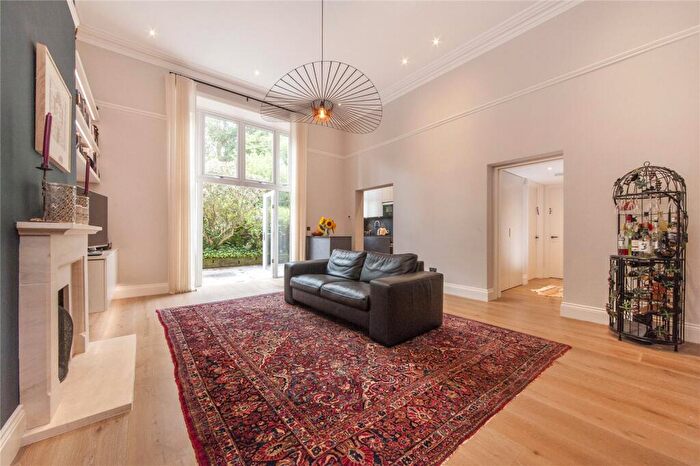 4 Bedroom Flat To Rent In Finchley Road, West Hampstead, NW3