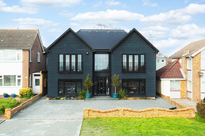 5 Bedroom Detached House For Sale In Sandwich Road, Cliffsend, Ramsgate, Kent, CT12