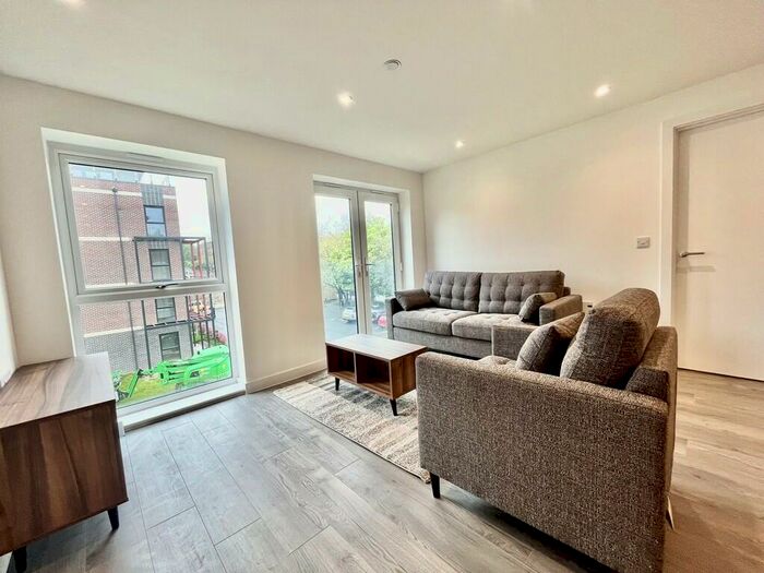 2 Bedroom Apartment To Rent In Alexandra Park, LS4