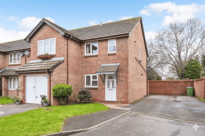 2 Bedroom End Terrace House For Sale In Woodrow, Waterlooville, PO7