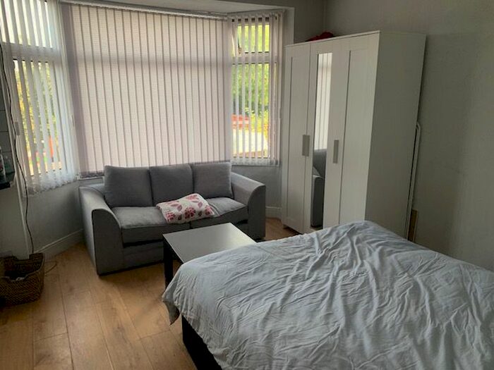 1 Bedroom Flat To Rent In Siddeley Avenue, Coventry, CV3