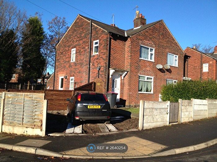 3 Bedroom Semi-detached House To Rent In Stevenson Road, Swinton, Manchester, M27