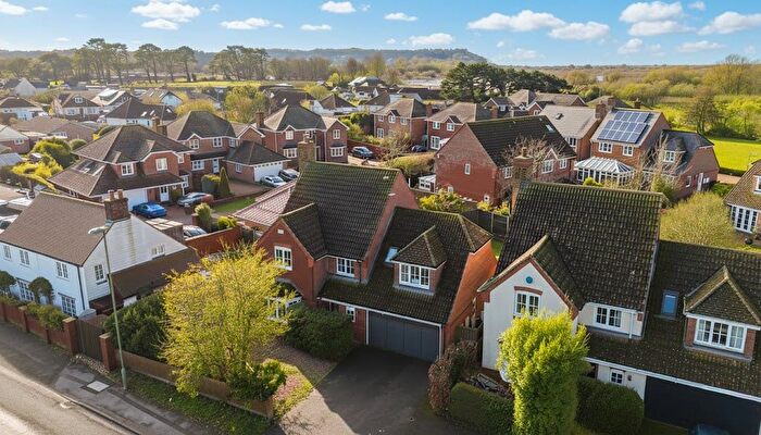 4 Bedroom Detached House For Sale In Christchurch Road, Ringwood, BH24