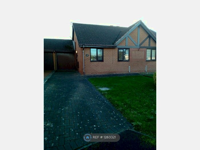 2 Bedroom Bungalow To Rent In Moor Close, Southport PR8