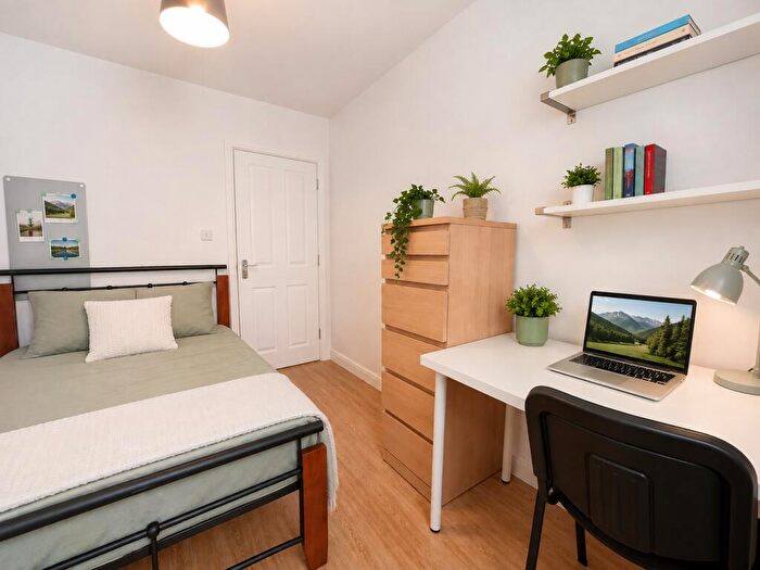 4 Bedroom Maisonette To Rent In Pierrepont Road, West Bridgford, Nottingham, NG2