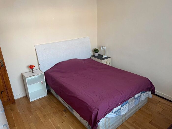Studio To Rent In Stonebridge Way, Wembley, HA9