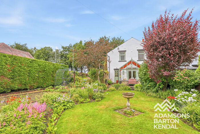 3 Bedroom End Of Terrace House For Sale In Bury Road, Bamford, OL11