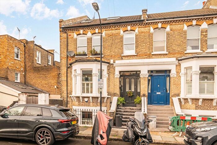 2 Bedroom Flat For Sale In Parkville Road, London, SW6