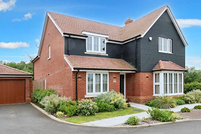 4 Bedroom Detached House For Sale In Ridgehill Rise, Shenley, WD7