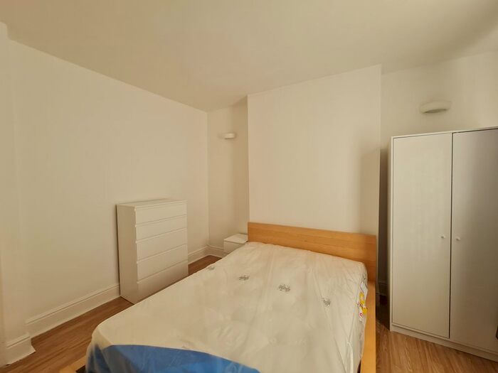 1 Bedroom Terraced House To Rent In Room, Cross Street, Lincoln, LN5