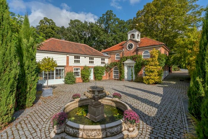 5 Bedroom Detached House For Sale In Norwich Road, Hethersett, Norwich, NR9