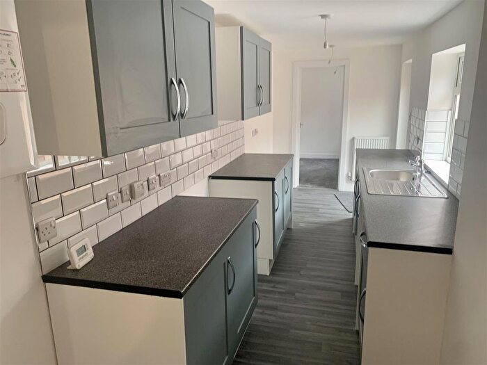 3 Bedroom Semi-Detached House To Rent In Cotmanhay Road, Ilkeston, DE7