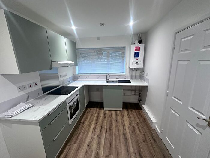 2 Bedroom Flat To Rent In Evans Terrace, Swansea, SA1