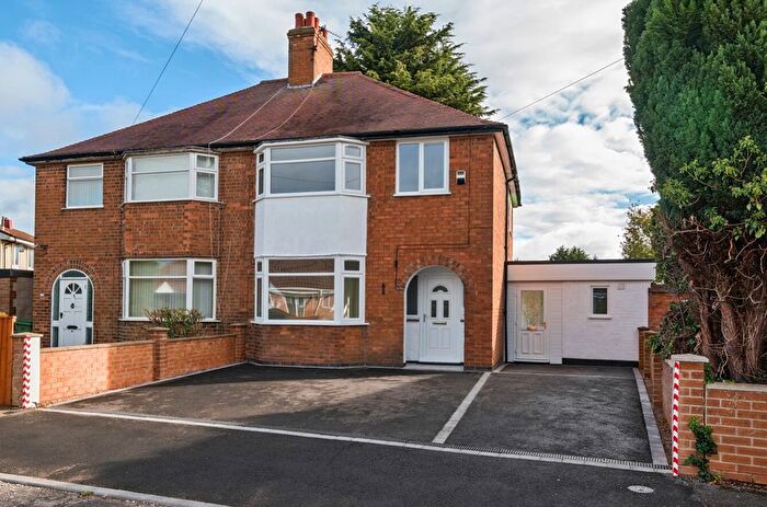 4 Bedroom Semi-Detached House For Sale In Meldreth Road, Nottingham, Nottinghamshire, NG8