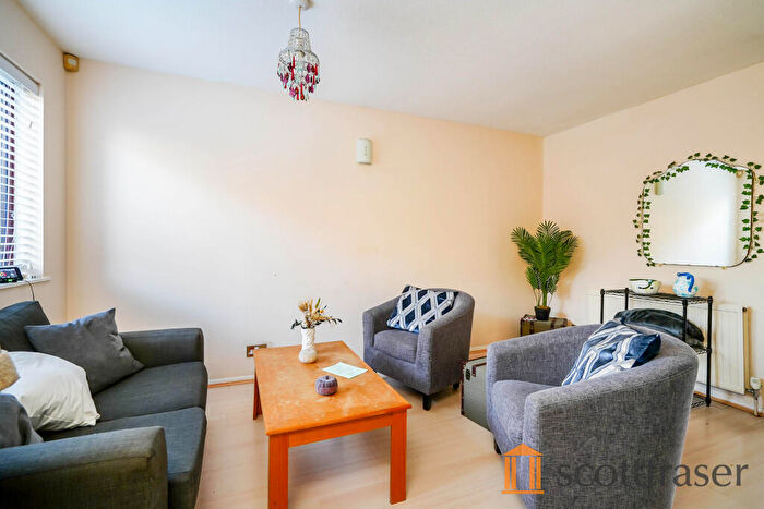 2 Bedroom End Of Terrace House To Rent In Hengrove Close, Headington, OX3