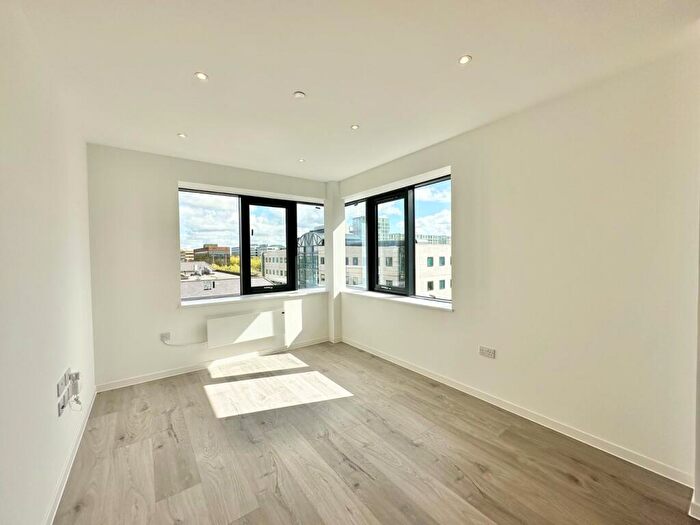 2 Bedroom Apartment To Rent In Tempus House, Milton Keynes, MK9