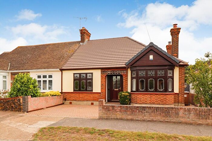 3 Bedroom Semi-Detached Bungalow For Sale In Parkside, Grays, RM16