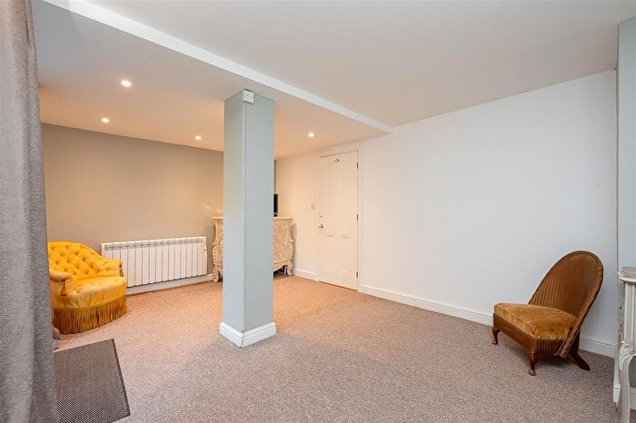 1 Bedroom Flat For Sale In Holgate Road, York, YO24