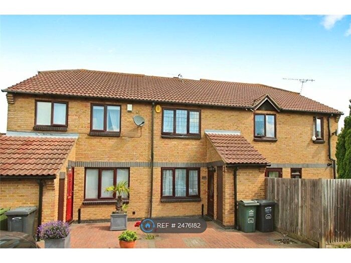 2 Bedroom Terraced House To Rent In Whites Close, Greenhithe, DA9