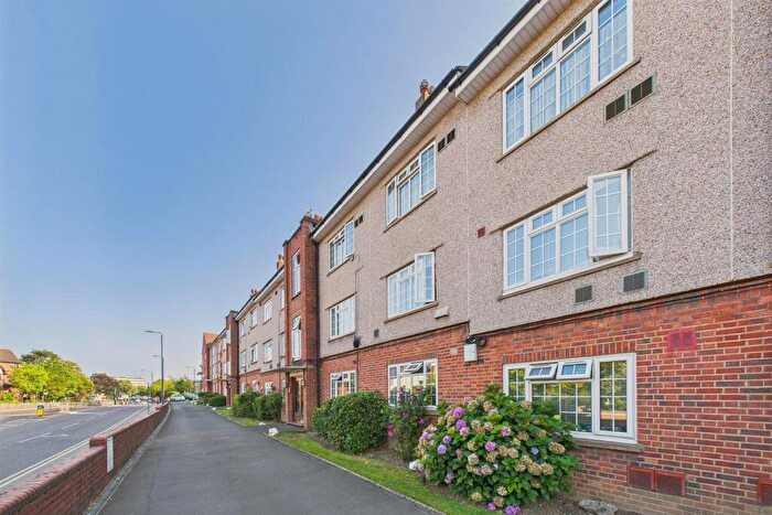 2 Bedroom Apartment To Rent In Sheepcote Road, Harrow, HA1