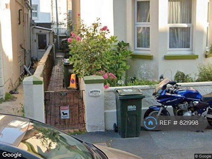 2 Bedroom Flat To Rent In Linosa Court, Eastbourne, BN22