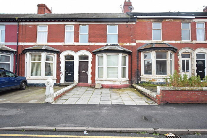 2 Bedroom Flat To Rent In Clifford Road, Blackpool, FY1