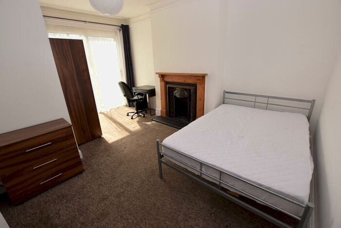 1 Bedroom Terraced House To Rent In St Pauls Road, Semilong, Northampton, NN2