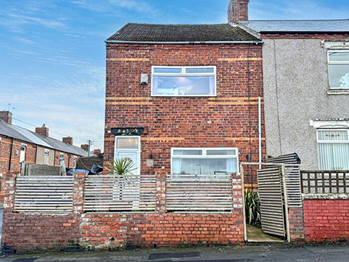 3 Bedroom Terraced House For Sale In South Terrace, Peterlee, Durham, SR8