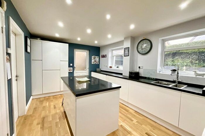 4 Bedroom Detached House For Sale In Ambler Rise, Aughton, Sheffield, S26