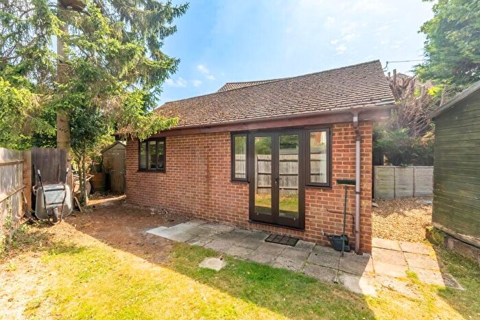 1 Bedroom Bungalow To Rent In Stoke Road, Leighton Buzzard, LU7