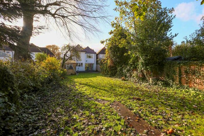 4 Bedroom Semi-Detached House To Rent In South Lane, New Malden, KT3