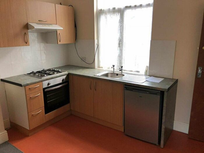 2 Bedroom Flat To Rent In Manchester Road, Bury, BL9