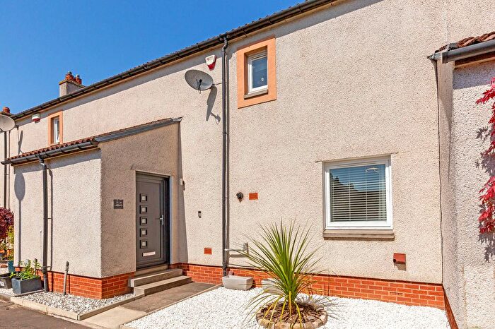 3 Bedroom Terraced House For Sale In South Gyle Wynd, Edinburgh, EH12