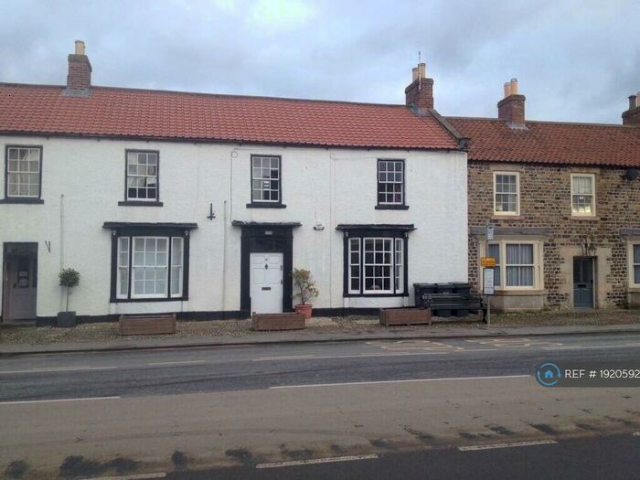 1 Bedroom Flat To Rent In High Street, Catterick Village, DL10