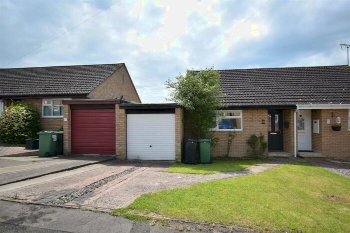 1 Bedroom Semi-Detached Bungalow To Rent In Ranmoor, Abbeydale, GL4
