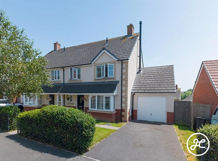 4 Bedroom Semi Detached House For Sale In Haygrove Park Road, Bridgwater, TA6