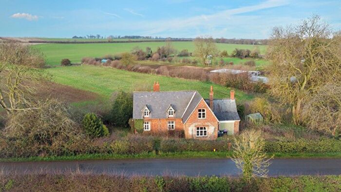 3 Bedroom Detached House For Sale In Harrington Road, Brinkhill, Louth, LN11