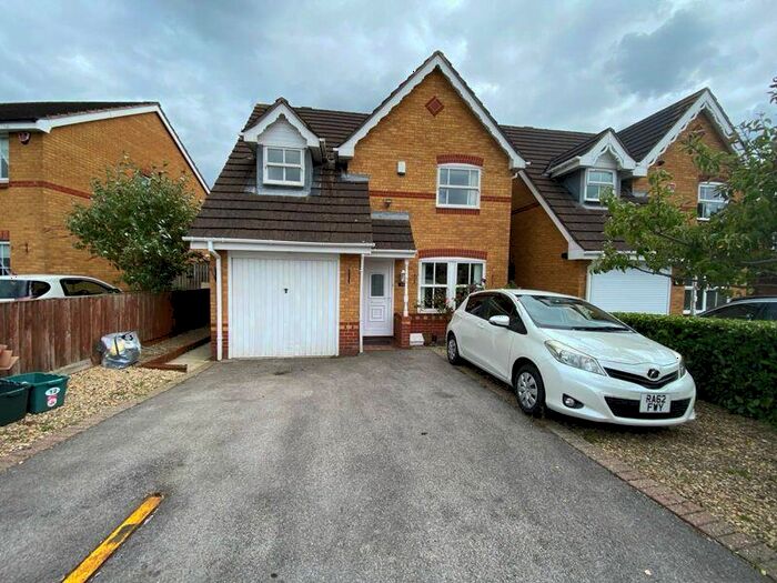 3 Bedroom Detached House To Rent In Savages Wood Road, Bristol, BS32